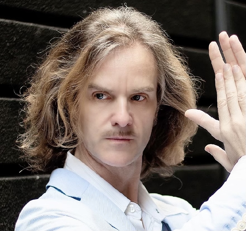 大人のダンスシアタースクールの講師紹介